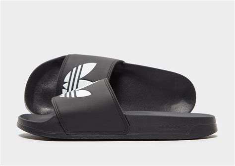 adilette Adidas slides